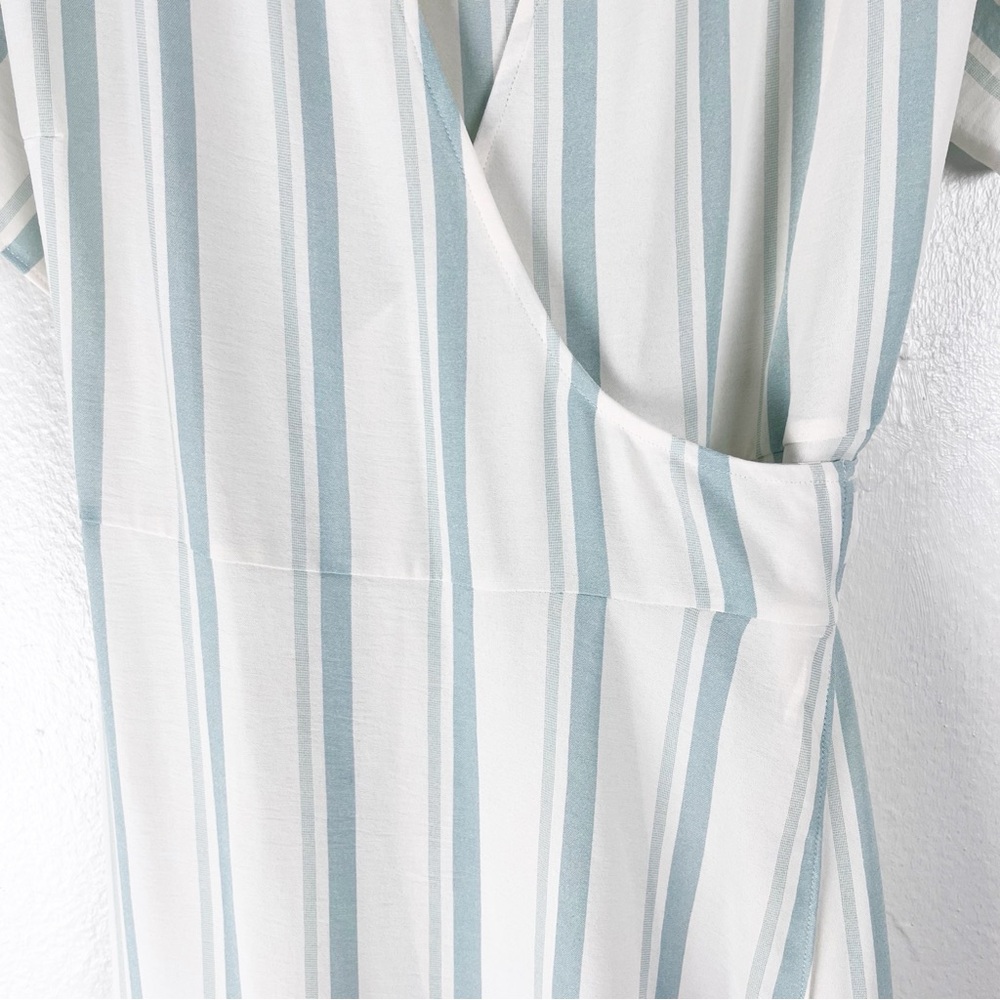 CABI Boardwalk True Wrap Flutter Sleeves Striped Casual Dress #6591 Size Medium - Picture 9 of 11